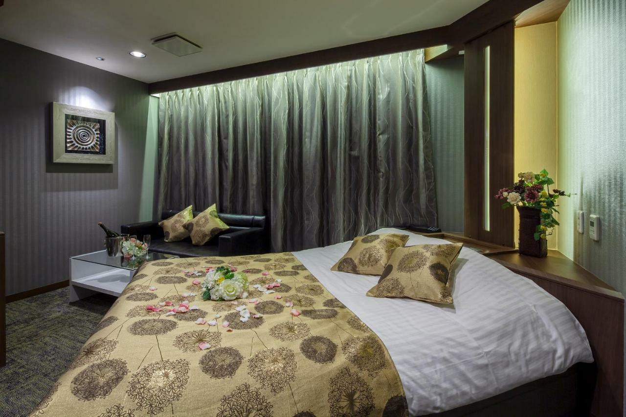 Restay Hiroshima (Adults Only) Ngoại thất bức ảnh